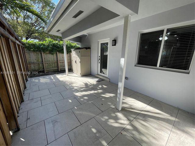 2971 SW 35th Ave Front, Miami, FL 33133