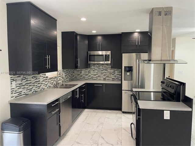 2971 SW 35th Ave Front, Miami, FL 33133