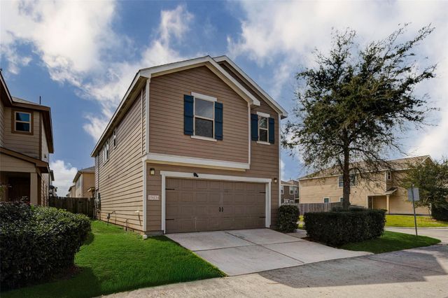 19434 Archer Glen Dr, Houston, TX 77073