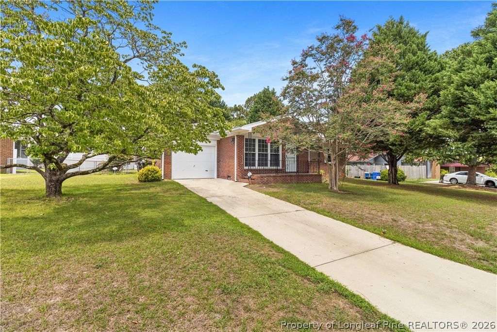 735 Amber Drive, Fayetteville, NC 28311 — photo 2