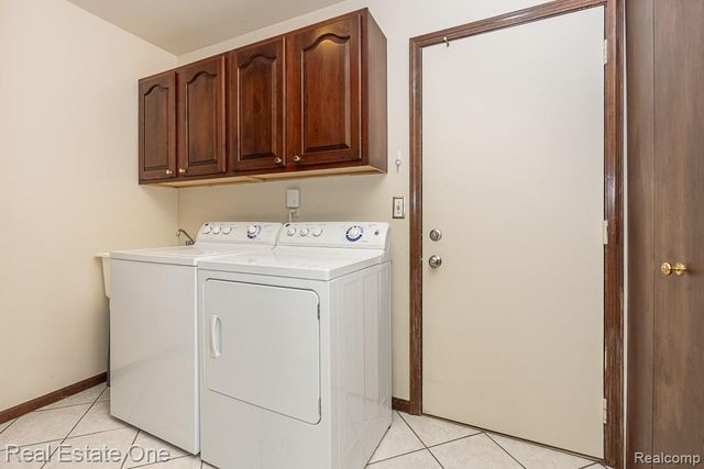 48790 Mill Bank Court, Shelby Charter Township, MI 48315