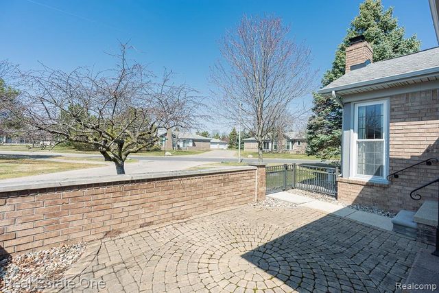 48790 Mill Bank Court, Shelby Charter Township, MI 48315