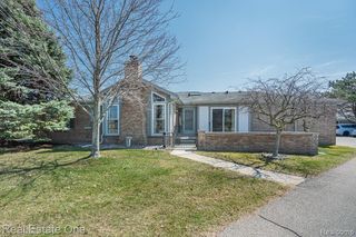 48790 Mill Bank Court, Shelby Charter Township, MI 48315