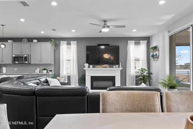 85425 FALL RIVER Parkway, Fernandina Beach, FL 32034