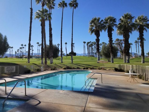 319 Vista Royale Drive, Palm Desert, CA 92211