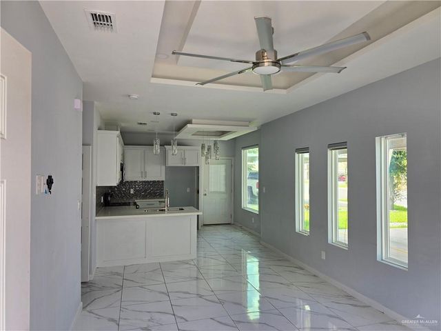 9222 N 56th Lane 1, Mission, TX 78573