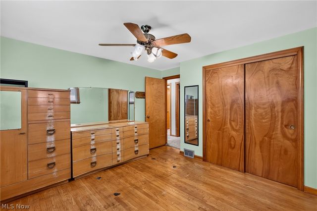 114 Joan Circle, Campbell, OH 44405