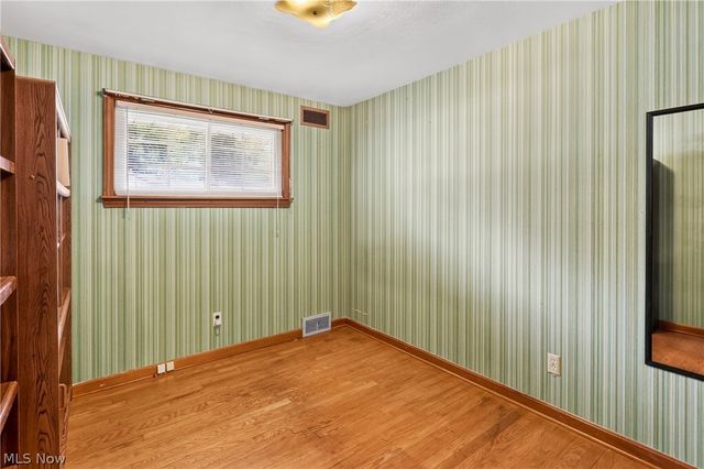 114 Joan Circle, Campbell, OH 44405