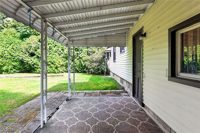 114 Joan Circle, Campbell, OH 44405
