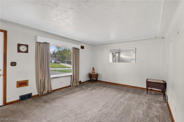 114 Joan Circle, Campbell, OH 44405