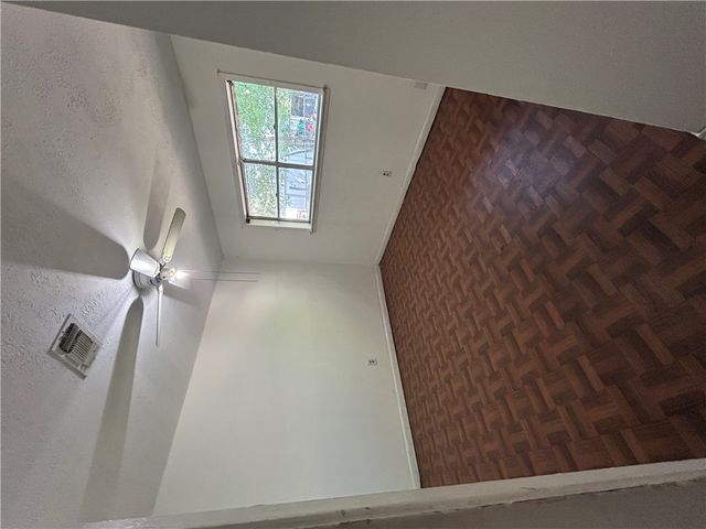 1204 East Wm J Bryan Parkway, Bryan, TX 77803
