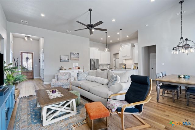 1219 Logan Boulevard, Salado, TX 76571