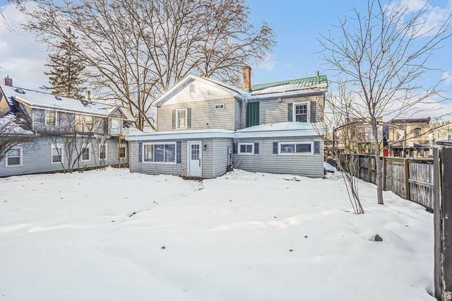 86 W State Road, Newaygo, MI 49337