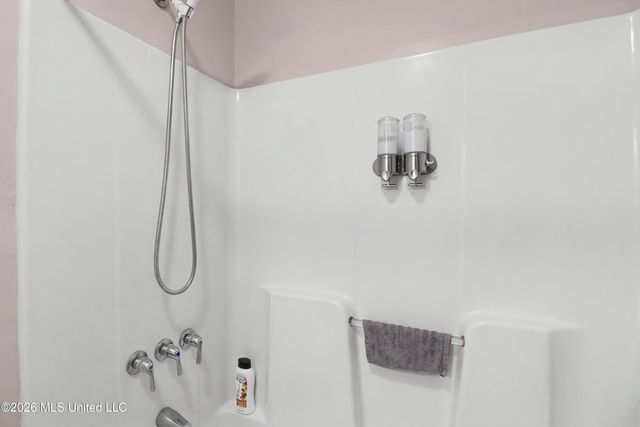 8912 Anahola Court, Diamondhead, MS 39525