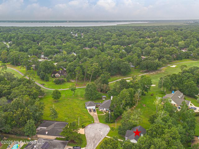 8912 Anahola Court, Diamondhead, MS 39525