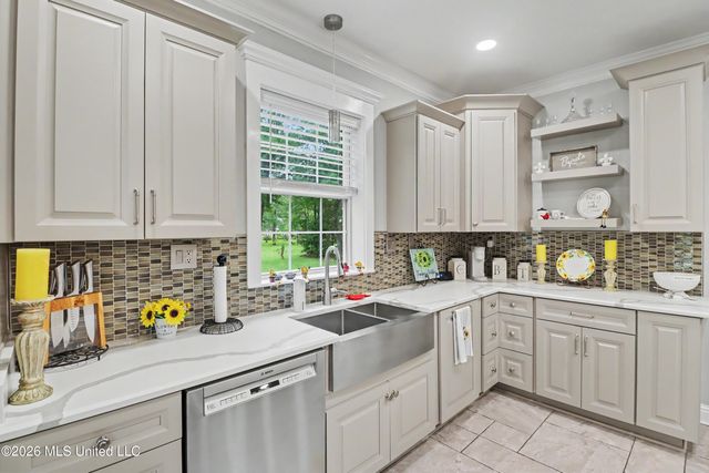 8912 Anahola Court, Diamondhead, MS 39525