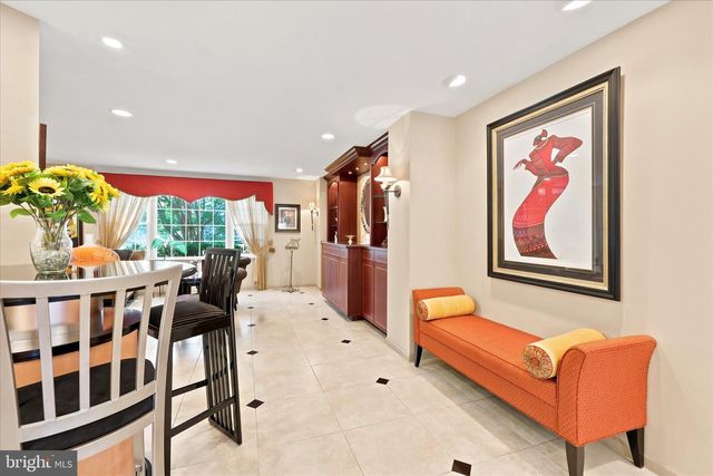 401 COUNTRY CLUB DR, Cherry Hill, NJ 08003
