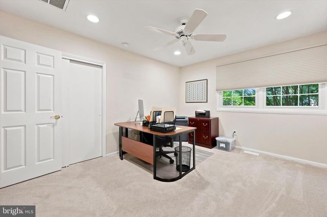 401 COUNTRY CLUB DR, Cherry Hill, NJ 08003