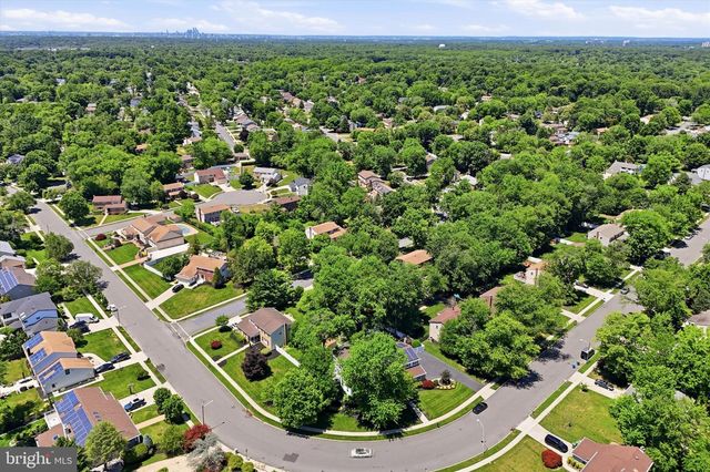 401 COUNTRY CLUB DR, Cherry Hill, NJ 08003
