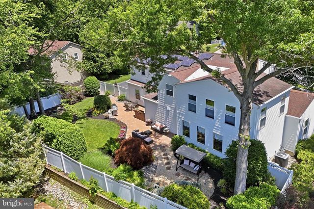 401 COUNTRY CLUB DR, Cherry Hill, NJ 08003