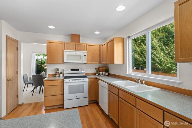 9605 17th Place NE, Lake Stevens, WA 98258