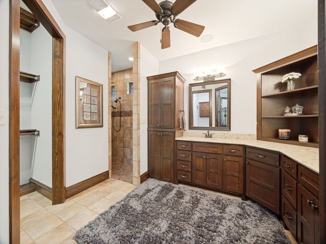 127 Dove Canyon Drive, Gordonville, TX 76245