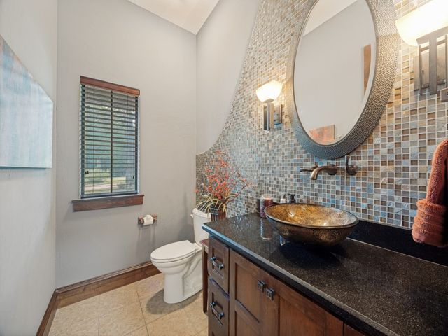 127 Dove Canyon Drive, Gordonville, TX 76245