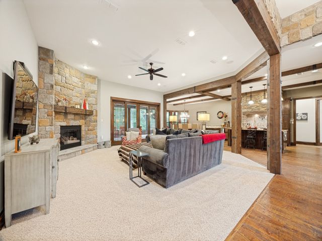 127 Dove Canyon Drive, Gordonville, TX 76245
