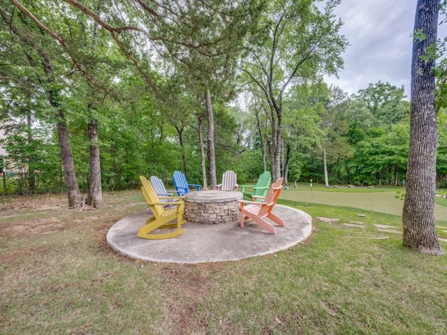127 Dove Canyon Drive, Gordonville, TX 76245