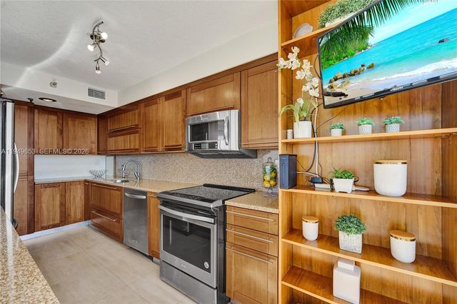 3500 Mystic Pointe Dr 3601, Aventura, FL 33180