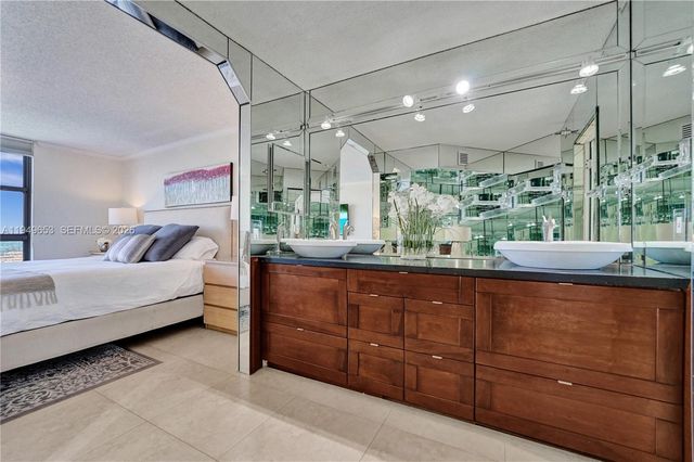 3500 Mystic Pointe Dr 3601, Aventura, FL 33180