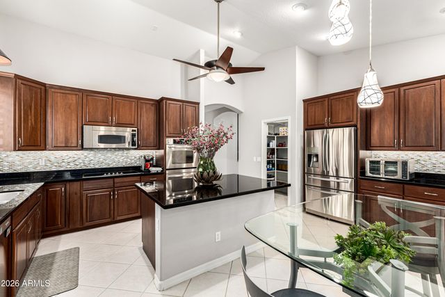 41869 W GRANADA Drive, Maricopa, AZ 85138