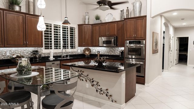 41869 W GRANADA Drive, Maricopa, AZ 85138