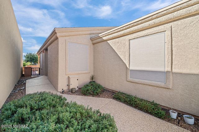 543 W Deerview Court, Green Valley, AZ 85614