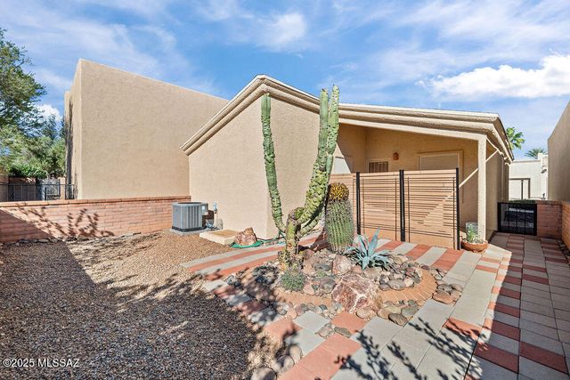 543 W Deerview Court, Green Valley, AZ 85614