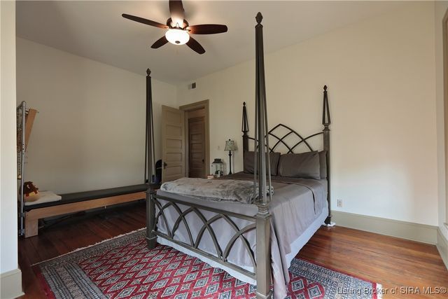 209 W Market Street, Jeffersonville, IN 47130