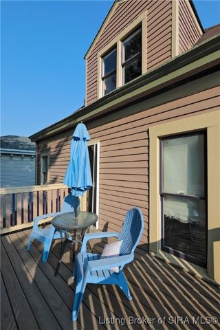 209 W Market Street, Jeffersonville, IN 47130