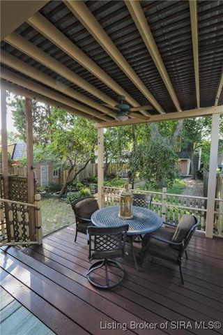 209 W Market Street, Jeffersonville, IN 47130