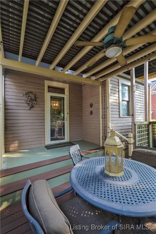 209 W Market Street, Jeffersonville, IN 47130