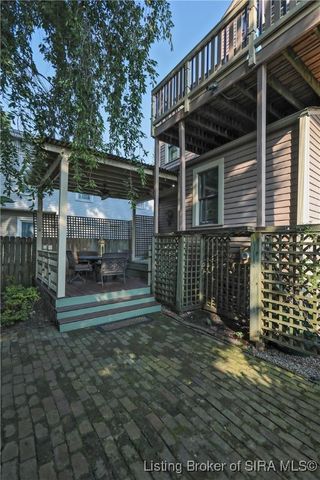 209 W Market Street, Jeffersonville, IN 47130