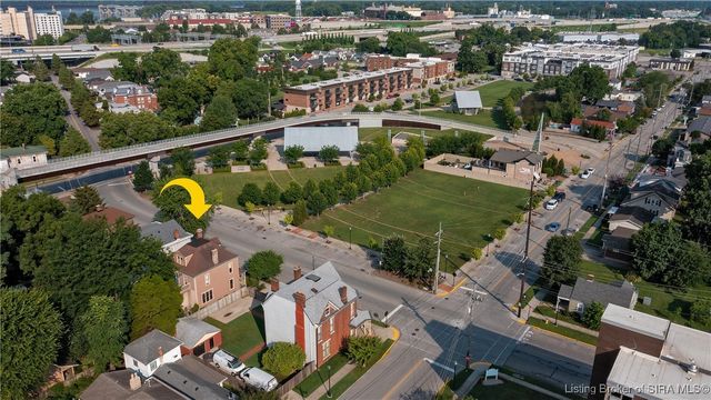 209 W Market Street, Jeffersonville, IN 47130