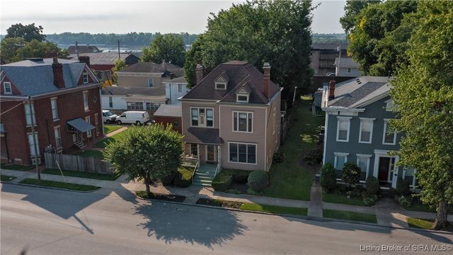 209 W Market Street, Jeffersonville, IN 47130