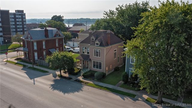 209 W Market Street, Jeffersonville, IN 47130
