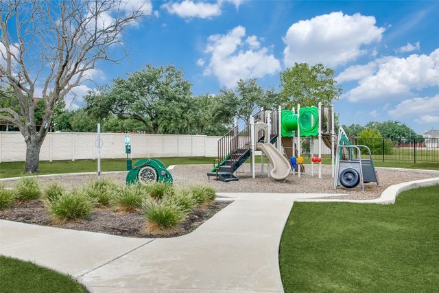 9831 Romo Street, Irving, TX 75063