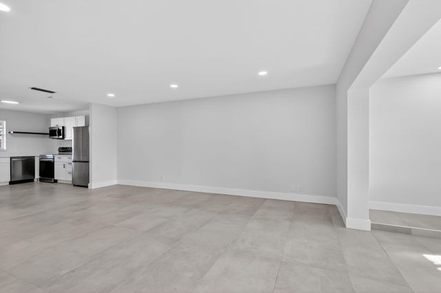 846 Salem Lane, Lake Worth, FL 33467