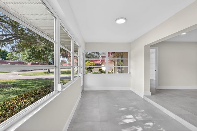 846 Salem Lane, Lake Worth, FL 33467