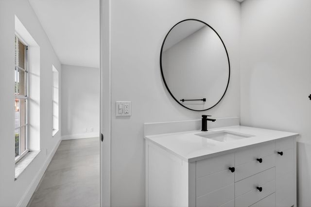 846 Salem Lane, Lake Worth, FL 33467