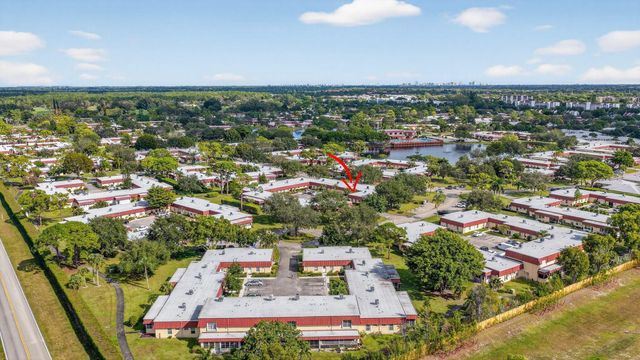 846 Salem Lane, Lake Worth, FL 33467