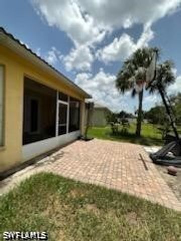 11170 Lakeland CIR, Fort Myers, FL 33913