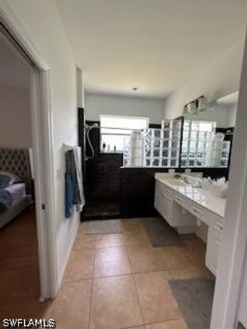 11170 Lakeland CIR, Fort Myers, FL 33913